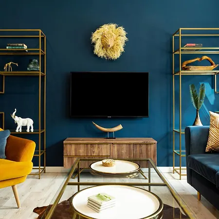 Welcome To The Jungle! Apartment *