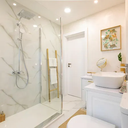 Welcome To The Jungle!