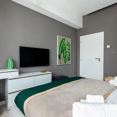 Welcome To The Jungle! Bucarest