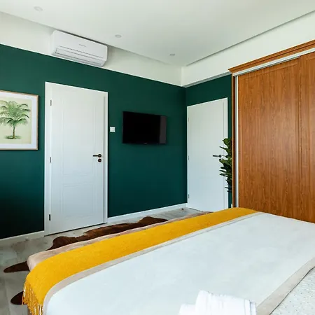 Welcome To The Jungle! *