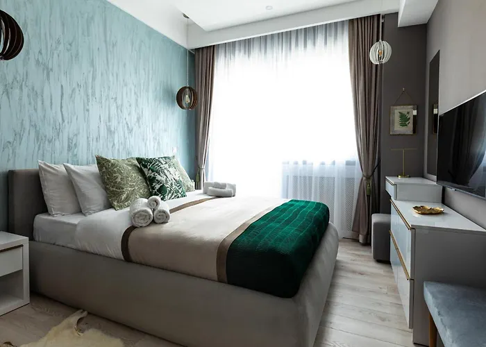 Welcome To The Jungle! Апартаменти